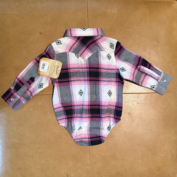 Wrangler Onesie 3-6M NWT - Picture 2 of 3
